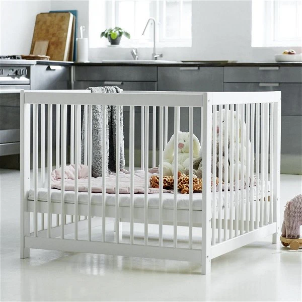 Hoppekids Ida-Marie Laufstall Weiß 80x86 Cm Kiefer Massiv, 3 Höhen Einstellbar 1 Hoppekids Ida-Marie Laufstall Weiß 80x86 Cm Kiefer Massiv, 3 Höhen Einstellbar