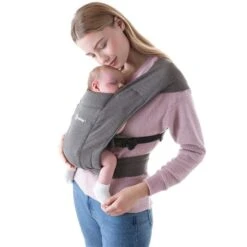 Ergobaby Embrace Heather Grey Babytrage Für Neugeborene -Babyprodukte Geschäft embrace heathergrey bcemagry ifi 2