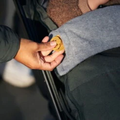 Joolz Aer Fußsack Desert Ochre Mit Nachhaltiger Sorona®-Füllung -Babyprodukte Geschäft hidingplacefortoothring aerfootmuff 9