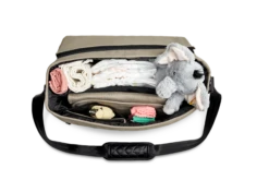 Moon Premium Wickeltasche Mud Mit Wickelauflage, Geldtasche & Befestigungssystem -Babyprodukte Geschäft moon k23 messengerbag mud 0547