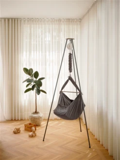 Moonboon Ökologische Federwiegen-Set Stone Mit Motor, Gestell Weiß & Kokos-Einleger -Babyprodukte Geschäft moonboon hammock stone 01